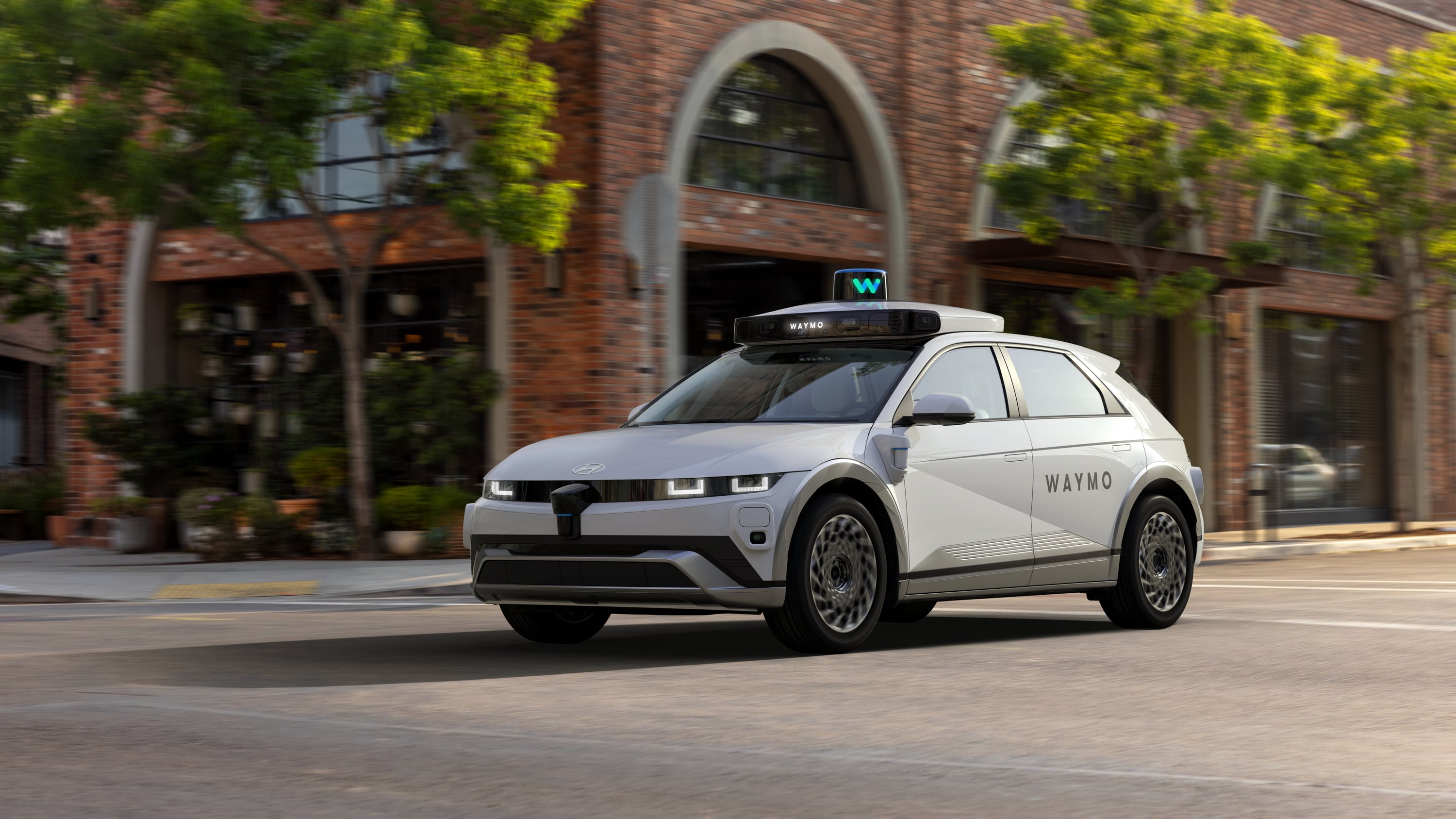 Waymo’s new AI research shows ‘promising’ self-driving gains